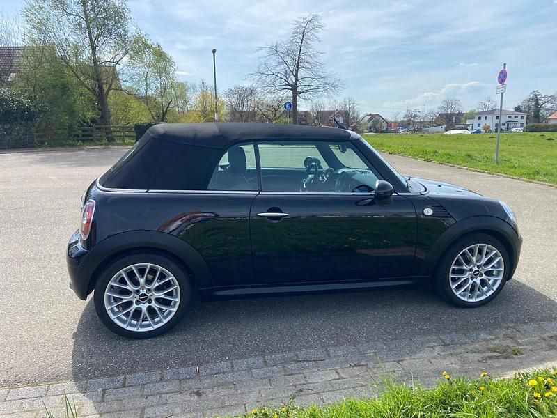 Gebraucht Mini Cooper Cabriolet 122 PS (89 kW) 2010 Schwarz Cabrio