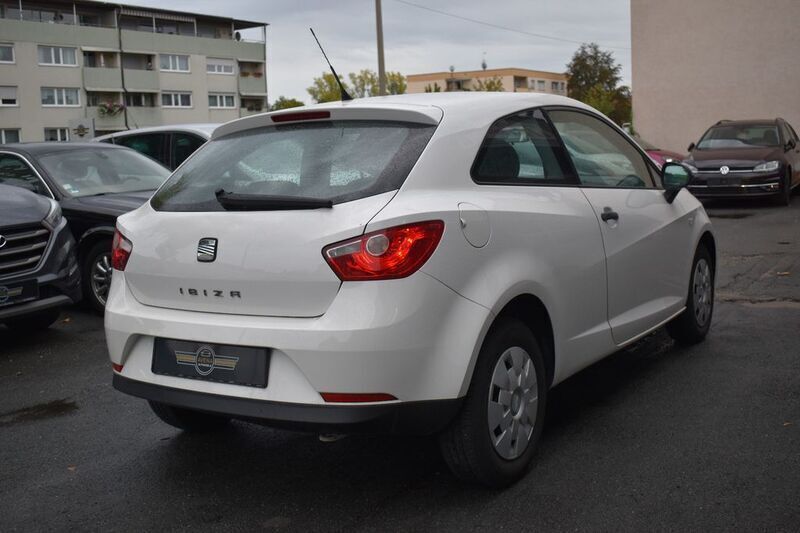 Gebraucht Seat Ibiza SC Basis 60 PS (44 kW) 2011 Weiß Kleinwagen