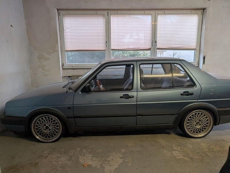 Gebraucht VW Jetta 69 PS (50 kW) 1991 Blau Limousine