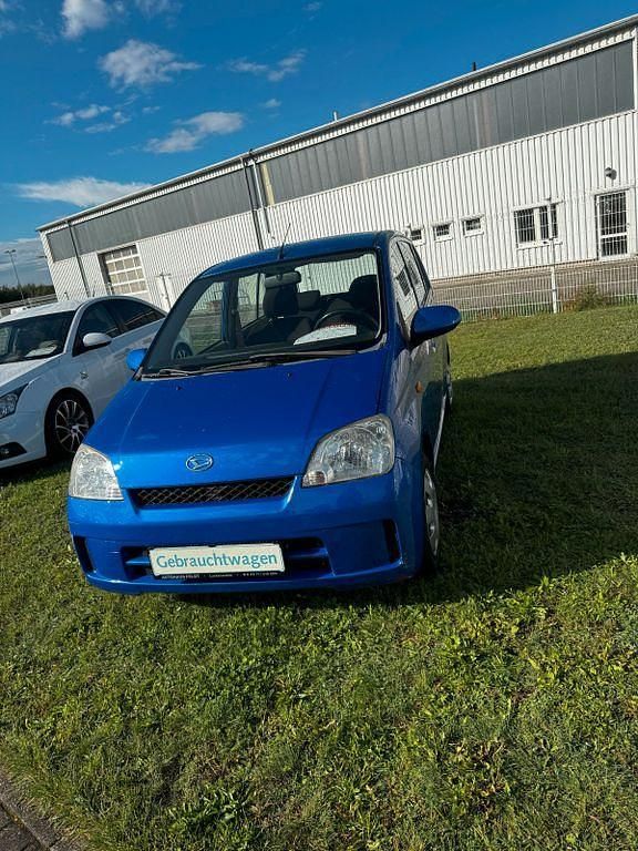 Blau Gebraucht 2006 Daihatsu Cuore Kleinwagen | 5.449 € - Bild 1/4