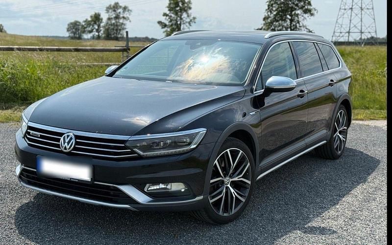 Gebraucht VW Passat Alltrack 239 PS (175 kW) 2017 Schwarz Kombi