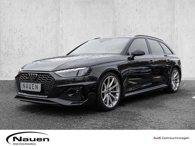 Gebraucht Audi RS4 Ambiente 450 PS (330 kW) 2022 Mythosschwarz metallic Kombi
