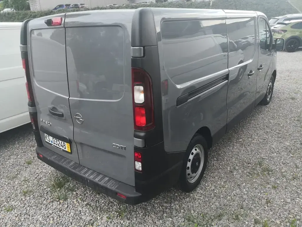 Gebraucht Opel Vivaro 121 PS (88 kW) 2017 Grau Van / Kleinbus