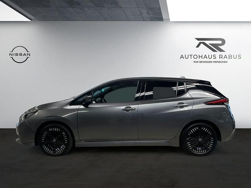 Gebraucht Nissan Leaf Tekna 110 kW (150 PS) 2022 Grau Kleinwagen