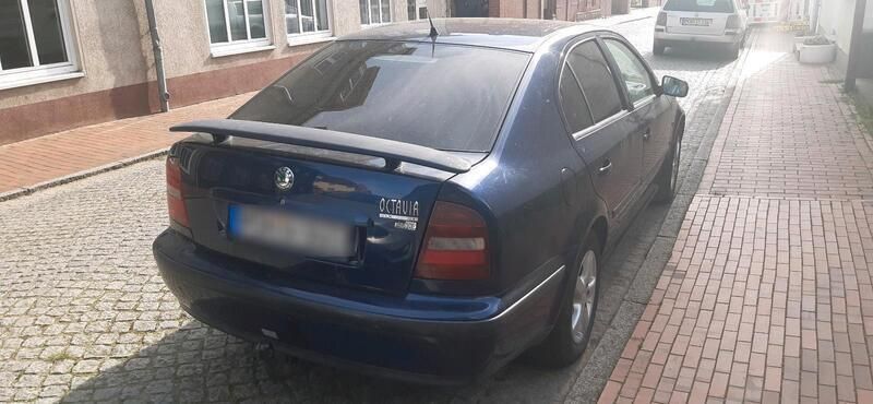 Blau Gebraucht 1998 Skoda Octavia Limousine | 1.200 € (Fairer Preis) - Bild 1/4