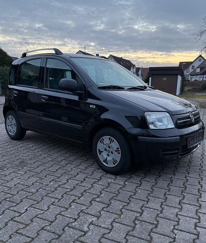 Gebraucht Fiat Panda Dynamic 69 PS (50 kW) 2010 Schwarz Kleinwagen