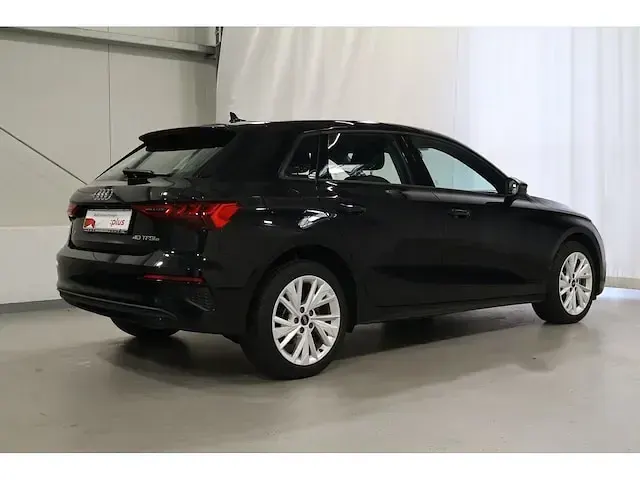 Gebraucht Audi A3 Sportback e-tron 204 PS (150 kW) 2024 Mythosschwarz metallic Kleinwagen