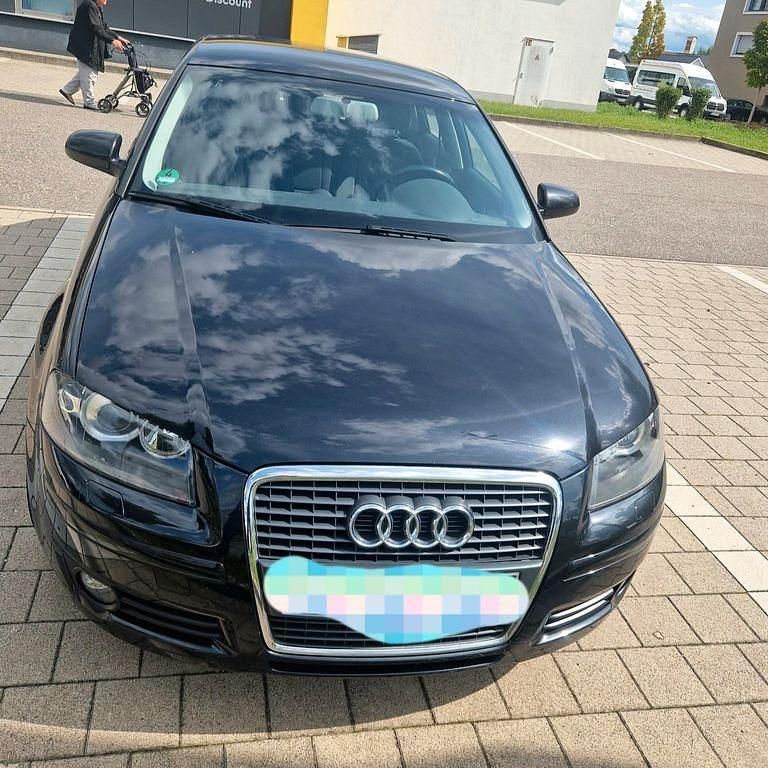 Schwarz Gebraucht 2004 Audi A3 Sportback Ambition Limousine | 1.750 € (Guter Preis) - Bild 1/4