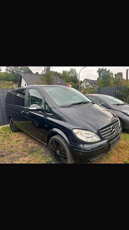 Schwarz Gebraucht 2007 Mercedes Viano Van / Kleinbus | 7.300 € (Superpreis) - Bild 1/4