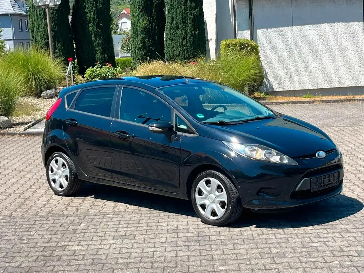 Gebraucht Ford Fiesta 80 PS (58 kW) 2009 Schwarz Kleinwagen