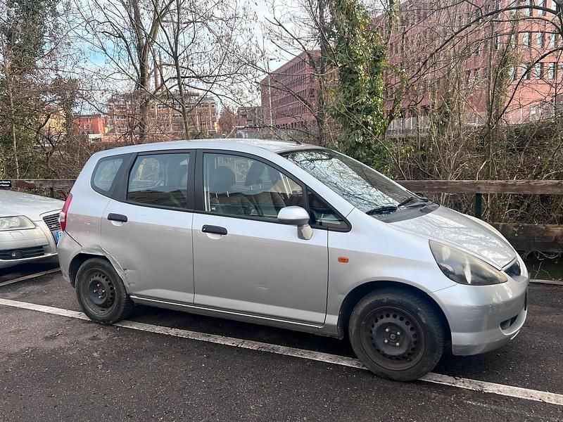 Silber Gebraucht 2003 Honda Jazz Kleinwagen | 490 € (Superpreis) - Bild 1/4