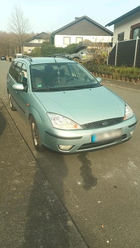 Usata Ford Focus 100 CV (73 kW) 2002 Verde Station wagon