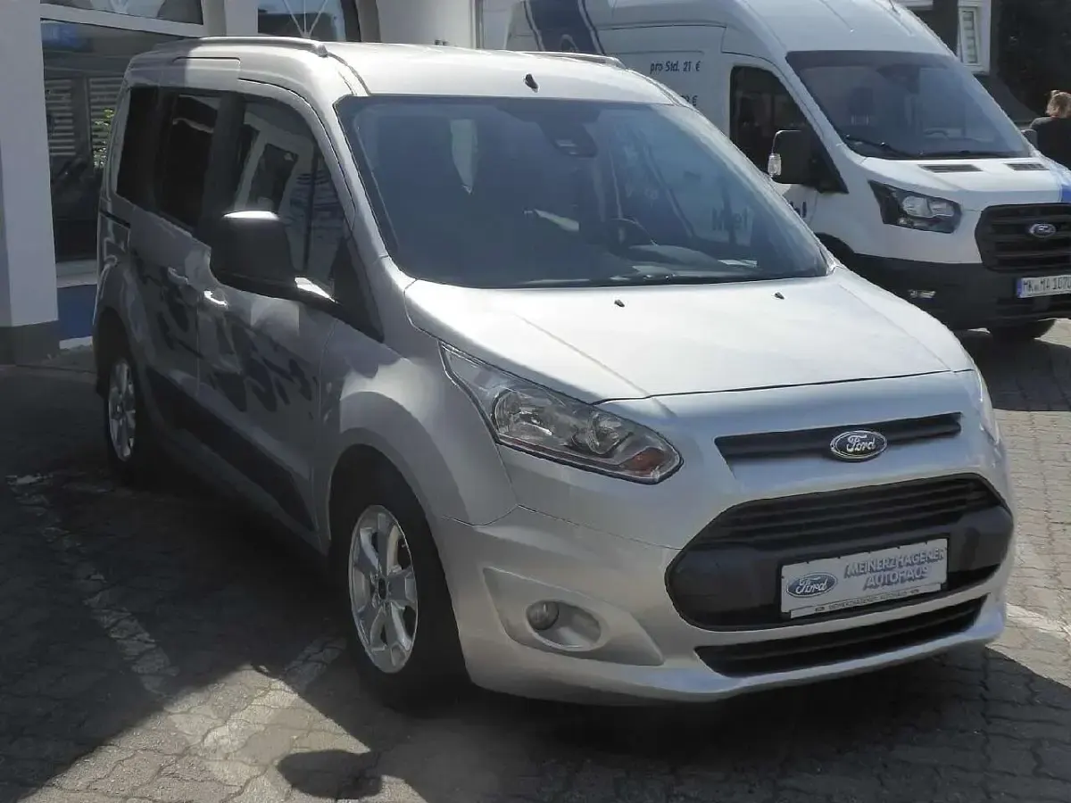 Gebraucht Ford Tourneo Connect Trend 95 PS (69 kW) 2014 Silber Van / Kleinbus
