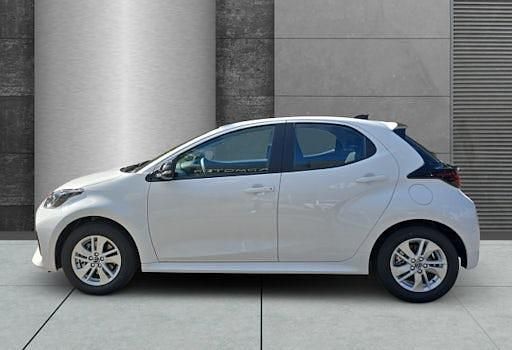 Neu Mazda 2 Center-Line 116 PS (85 kW) 2025 Lunar white Limousine