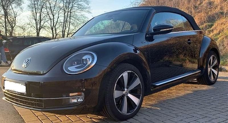 Gebraucht VW Beetle Cabriolet Allstar 150 PS (110 kW) 2016 Schwarz Cabrio