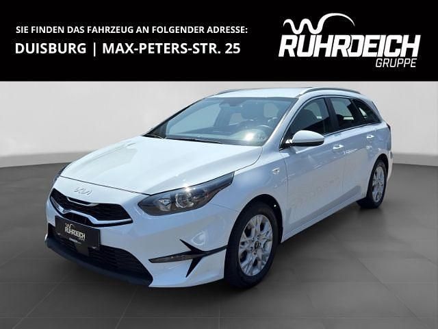 Weiß Gebraucht 2024 Kia Ceed Sportswagon Vision Kombi | 23.290 € (Guter Preis) - Bild 1/4