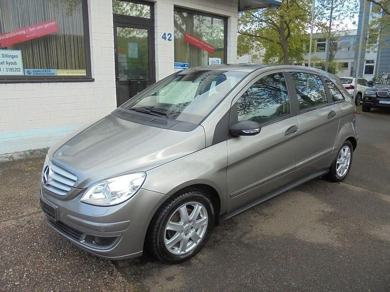 Grau Gebraucht 2006 Mercedes B200 Van / Kleinbus | 1.850 € (Guter Preis) - Bild 1/4