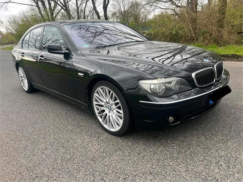Gebraucht BMW 745 333 PS (244 kW) 2004 Schwarz Limousine