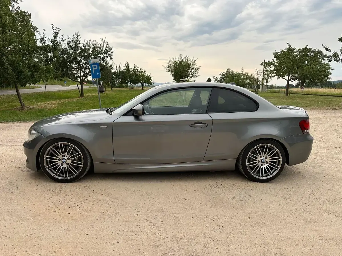 Gebraucht BMW 135 Coupé M Sport 326 PS (239 kW) 2010 Grau Coupé