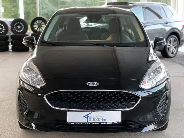 Gebraucht Ford Fiesta Cool & Connect 95 PS (69 kW) 2020 Schwarz Kleinwagen