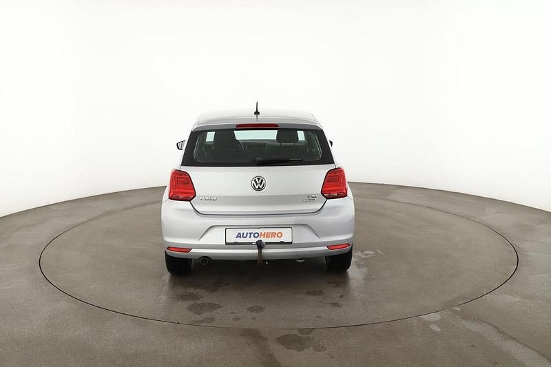 Usado VW Polo Advance 90 HP (66 kW) 2017 Prateado Citadino