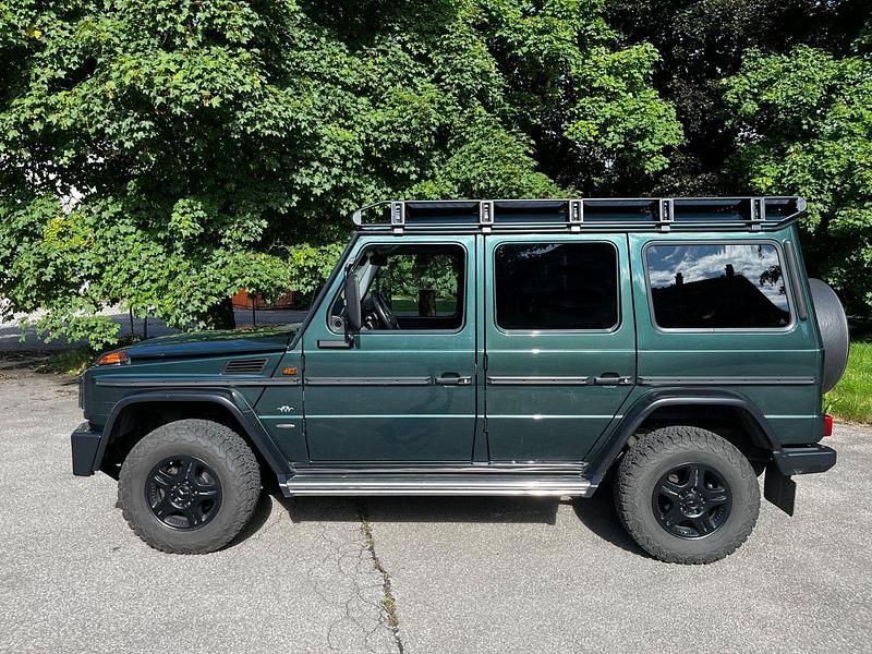 Grün Gebraucht 2017 Mercedes G350 SUV | 89.500 € - Bild 1/4