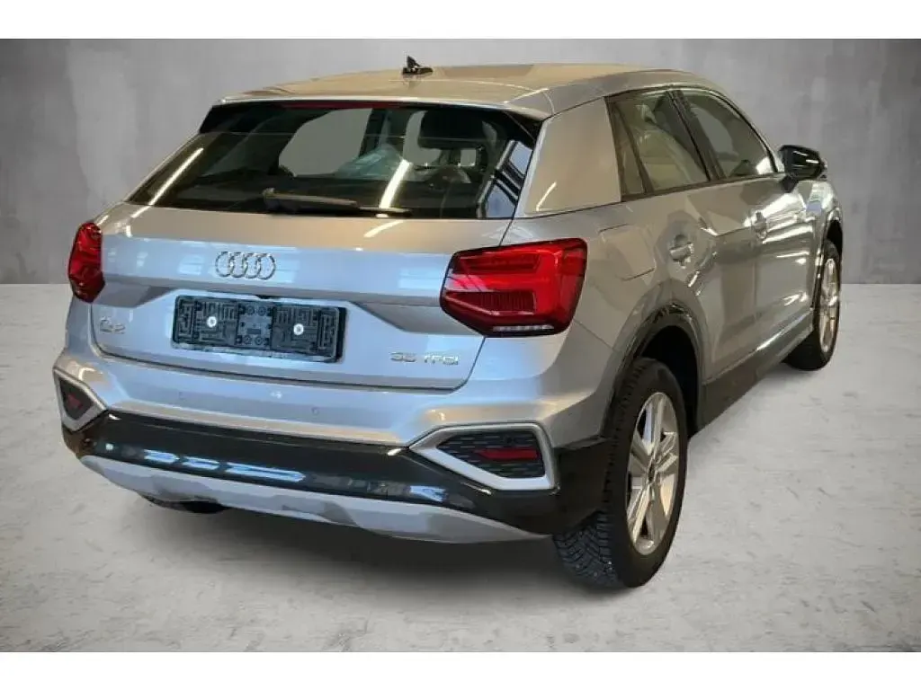 Używany Audi Q2 150 KM (110 kW) 2024 Srebrny SUV