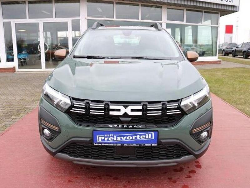 Gebraucht Dacia Sandero Expression 110 PS (80 kW) 2024 Orange Kleinwagen