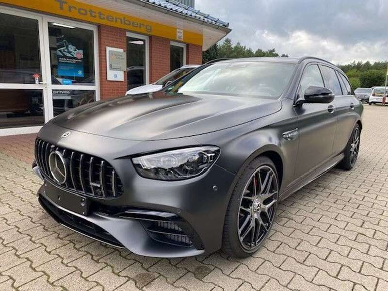 Designo graphitgrau magno Gebraucht 2023 Mercedes E63S AMG AMG Kombi | 159.900 € - Bild 1/4