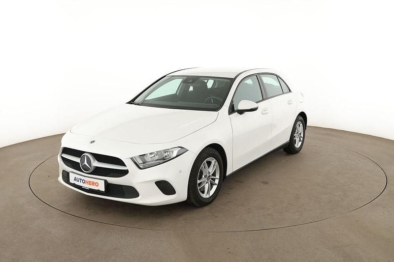 Gebraucht Mercedes A200 163 PS (119 kW) 2019 Limousine