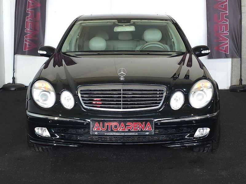 Gebraucht Mercedes E320 Avantgarde 204 PS (150 kW) 2003 Schwarz Limousine