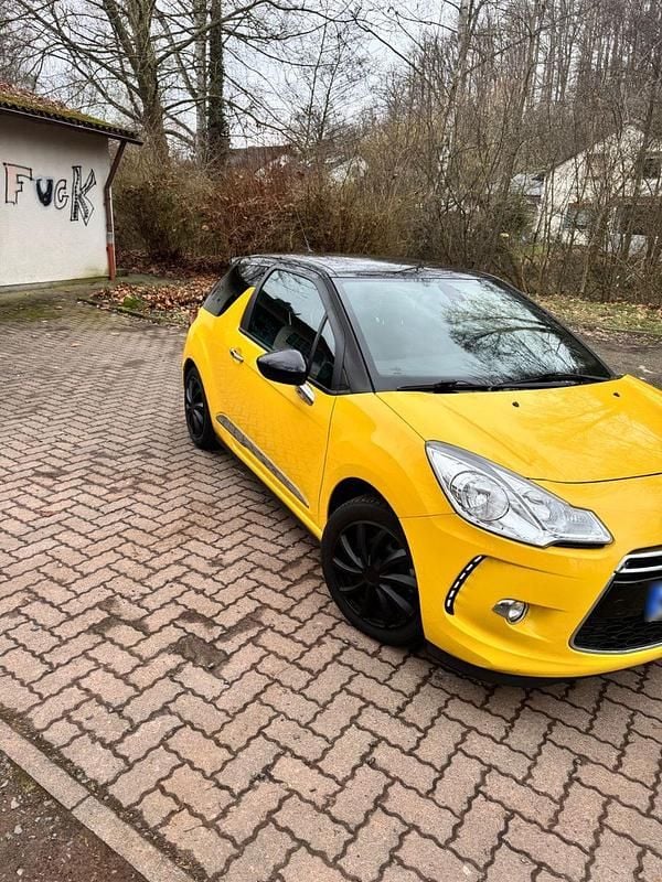 Gebraucht Citroën DS3 Sport Chic 156 PS (114 kW) 2011 Gelb Kleinwagen
