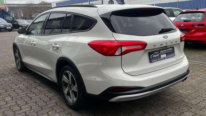 Gebraucht Ford Focus Active X 150 PS (110 kW) 2020 Beige Kombi