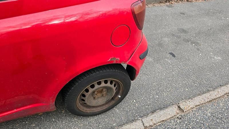 Gebraucht Toyota Yaris 65 PS (47 kW) 2004 Kleinwagen