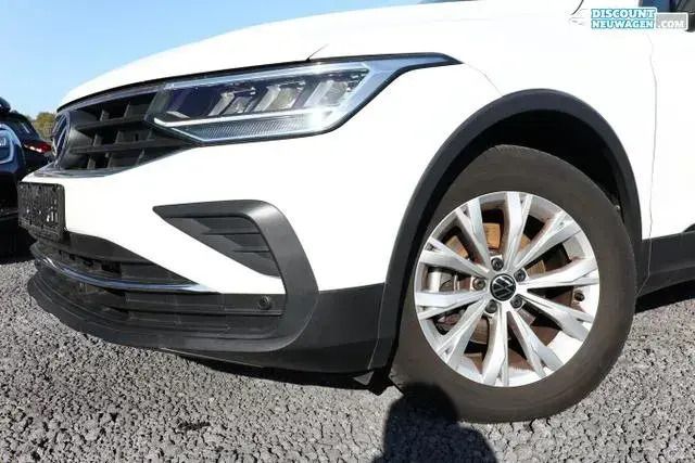 Pure white Gebraucht 2023 VW Tiguan Life SUV | 28.928 € (Fairer Preis) - Bild 1/1