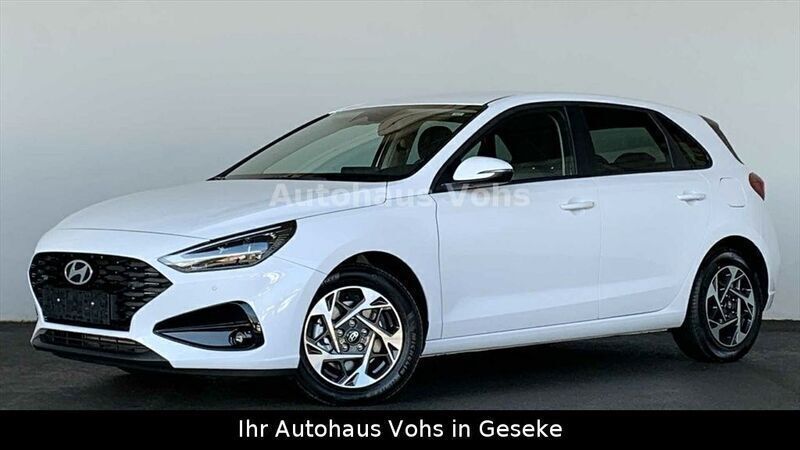 Weiß Neu 2025 Hyundai i30 Kleinwagen | 22.770 € (Fairer Preis) - Bild 1/3