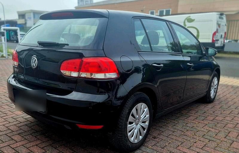 Gebraucht VW Golf VI 80 PS (58 kW) 2009 Schwarz Kleinwagen