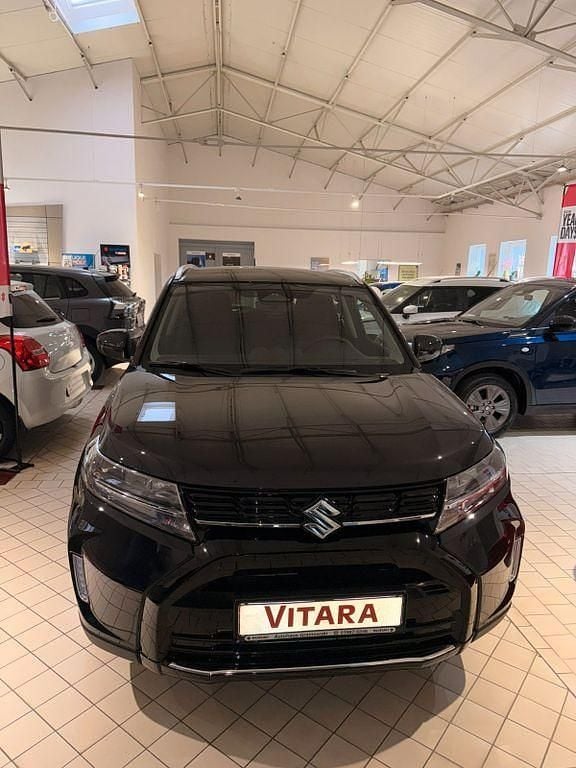 Neu Suzuki Vitara Comfort 110 PS (80 kW) 2025 Schwarz SUV