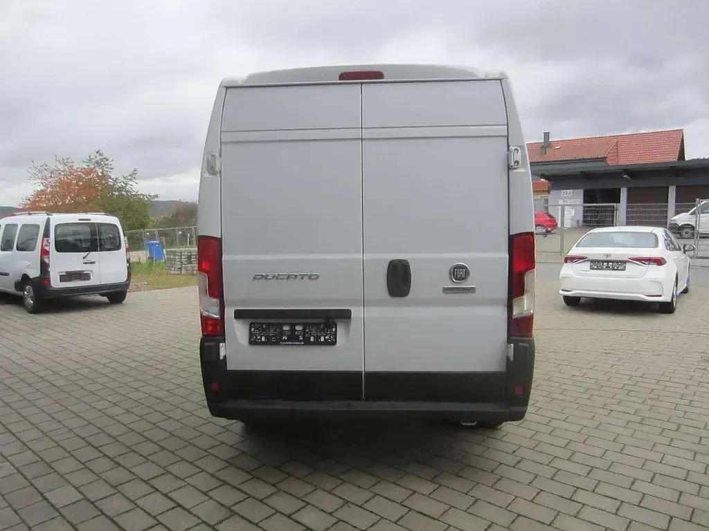 Gebraucht Fiat Ducato 140 PS (102 kW) 2023 Weiß Van