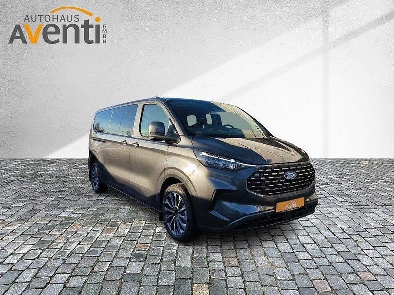 Neu Ford Tourneo Active 170 PS (125 kW) 2026 Van / Kleinbus