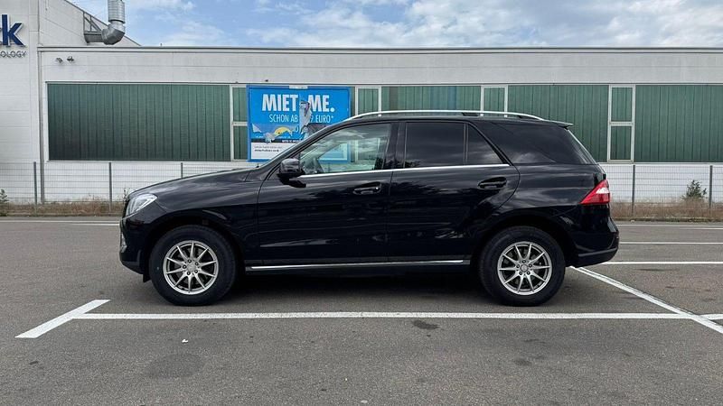 Gebraucht Mercedes ML350 258 PS (189 kW) 2013 Schwarz SUV