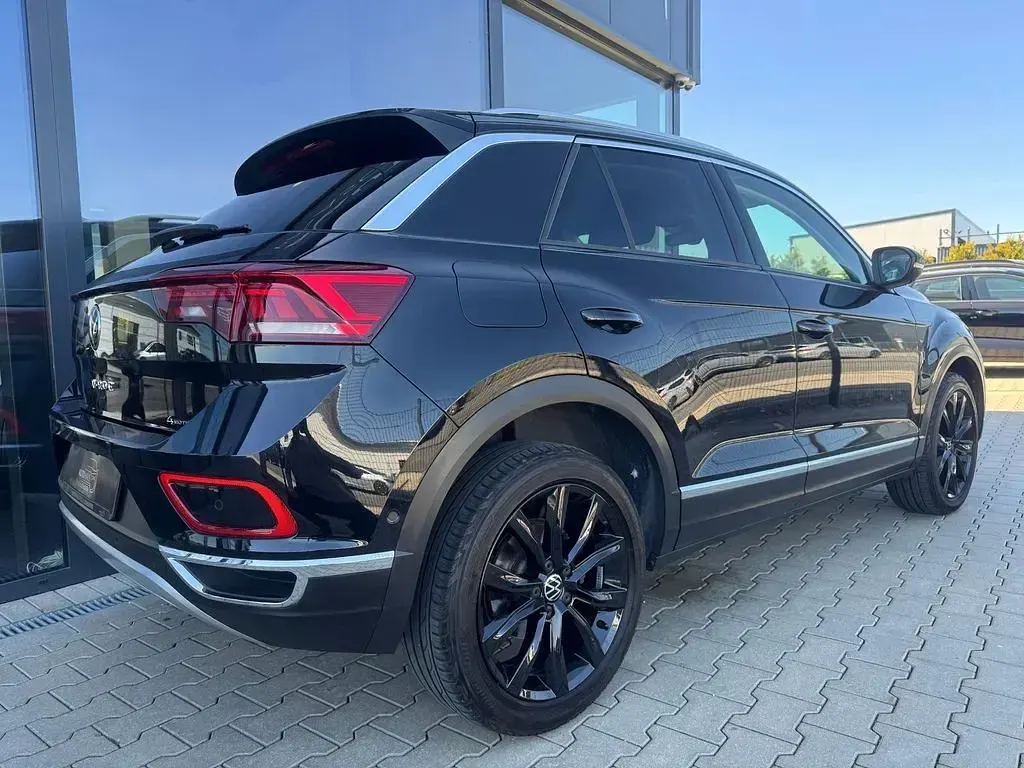 Second-hand VW T-Roc 150 CP (110 kW) 2022 Negru SUV
