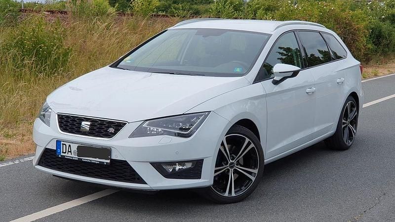 Weiß Gebraucht 2015 Seat Leon ST FR Kombi | 12.480 € (Fairer Preis) - Bild 1/4
