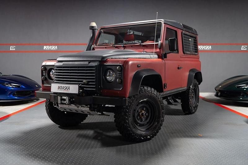 Gebraucht Land Rover Defender 122 PS (89 kW) 2010 Rot Kombi