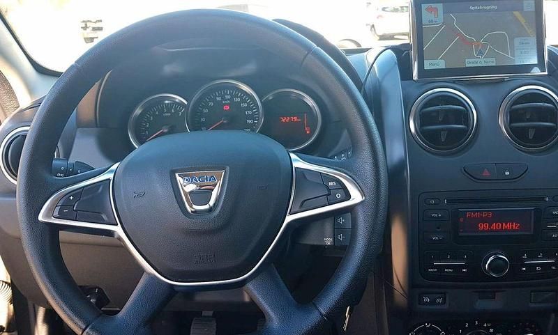 Gebraucht Dacia Duster Lauréate 125 PS (91 kW) 2017 Braun SUV