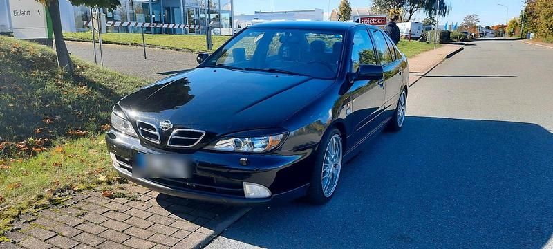 Schwarz Gebraucht 2000 Nissan Primera Limousine | 1.600 € (Fairer Preis) - Bild 1/4