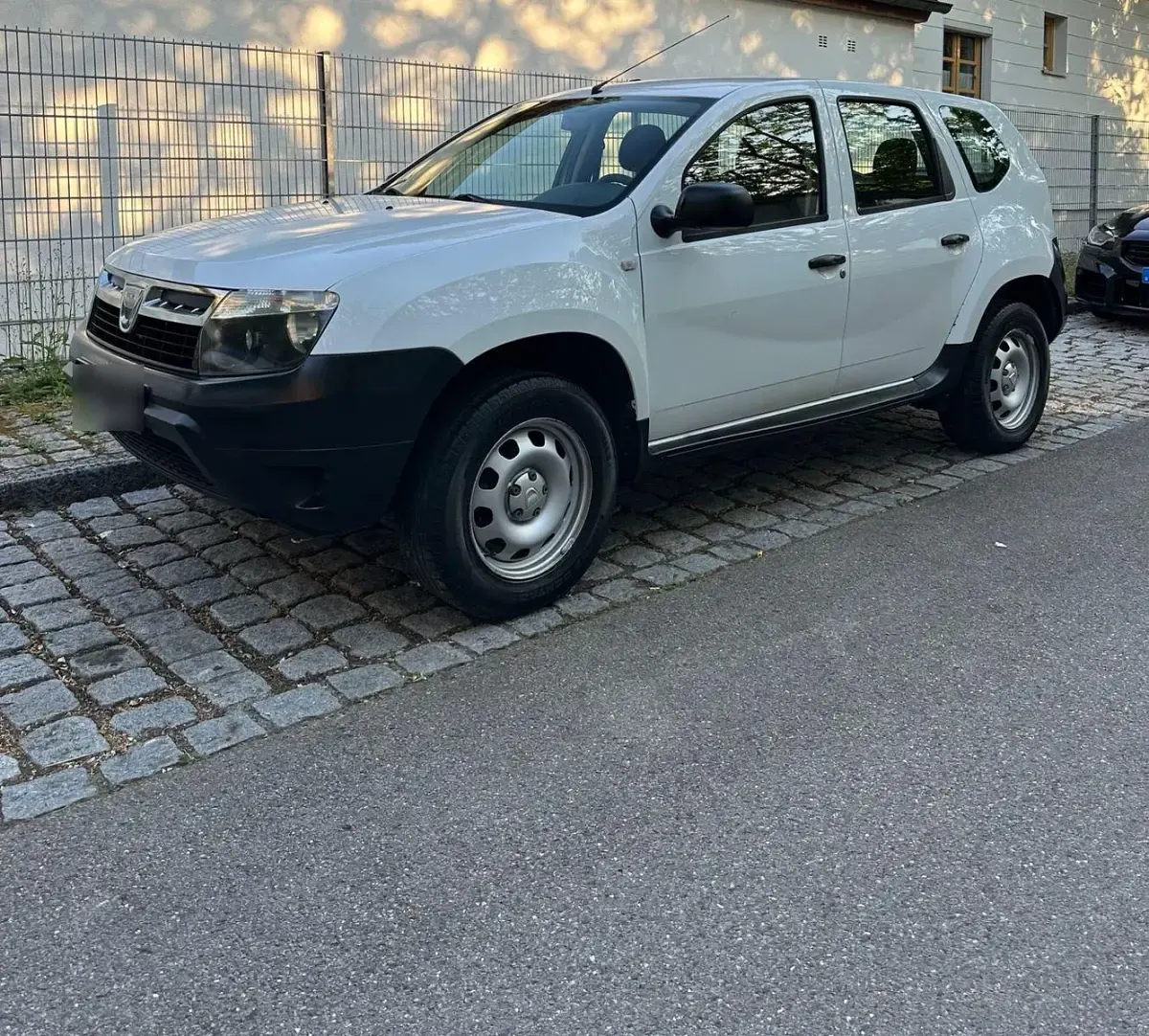Gebraucht Dacia Duster 105 PS (77 kW) 2010 Weiß SUV