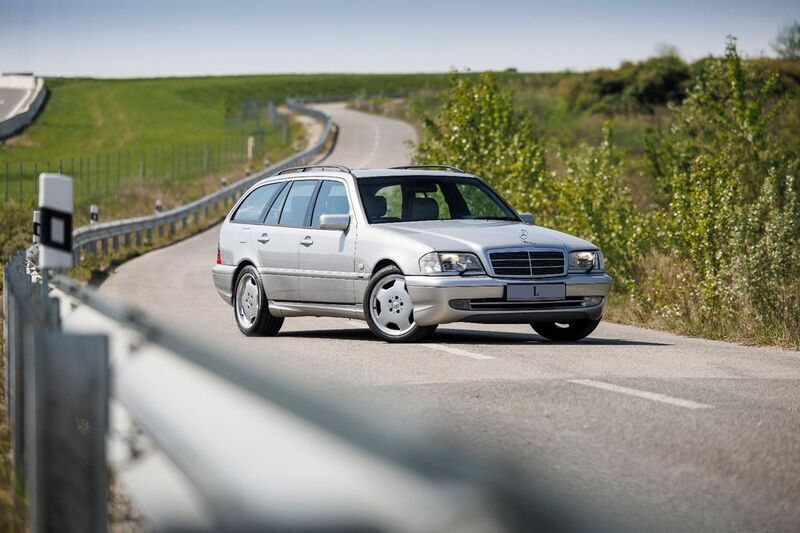 Silber Gebraucht 1998 Mercedes C43 AMG AMG Limousine | 26.500 € (Fairer Preis) - Bild 1/4