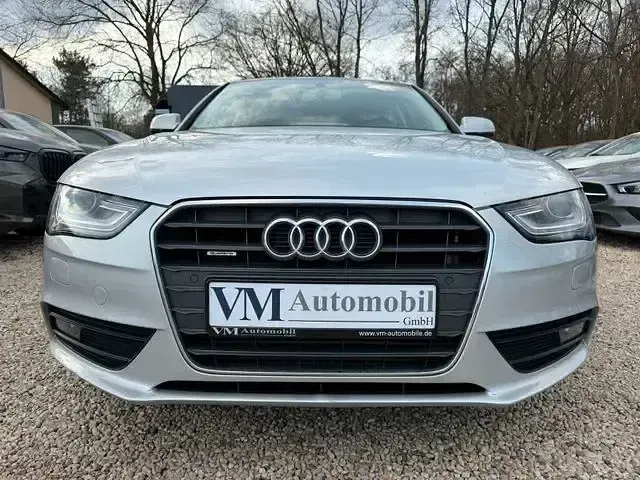 Second-hand Audi A4 Ambiente 211 CP (155 kW) 2012 Argintiu Break