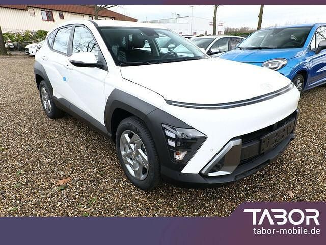 Gebraucht Hyundai Kona Select 139 PS (102 kW) 2024 Atlas white SUV